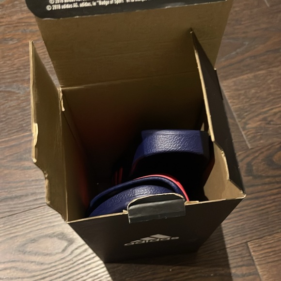 Women’s 5, NWT brand new in box Adidas Adilette Aqua slides navy pink sandals - Picture 6 of 8